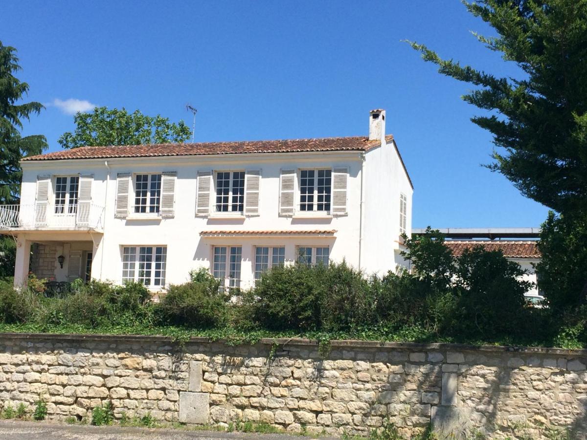 La Maison Blanche Hotel Saint-Jean-dʼAngély Eksteriør billede