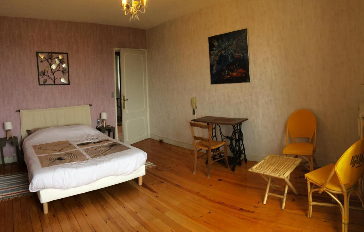 La Maison Blanche Hotel Saint-Jean-dʼAngély Eksteriør billede